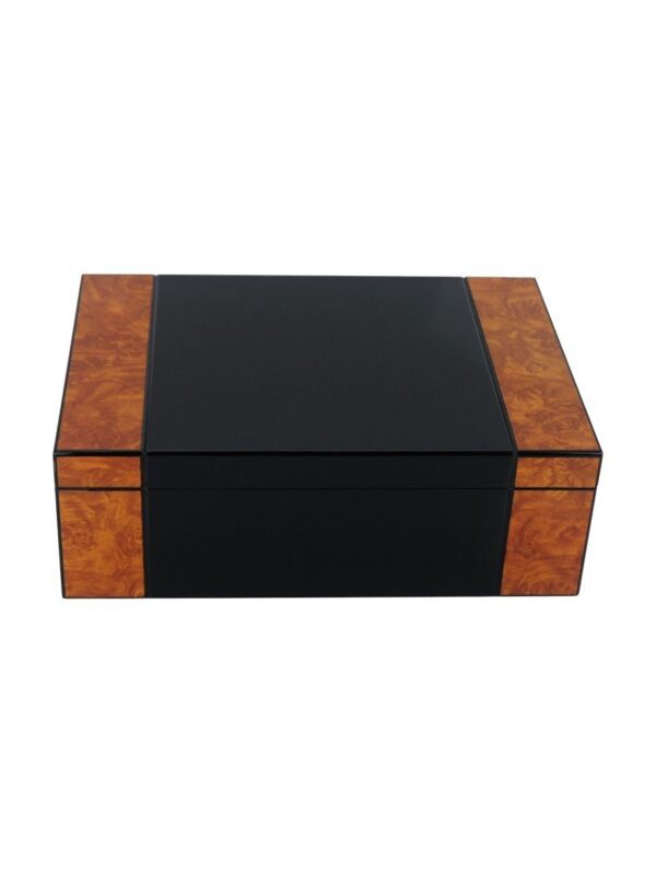 50 CT Wooden Humidor 2 crop 1 914x1214 1